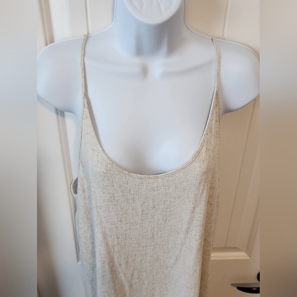 Elegant Cream Midi Dress - Picture 10 of 12